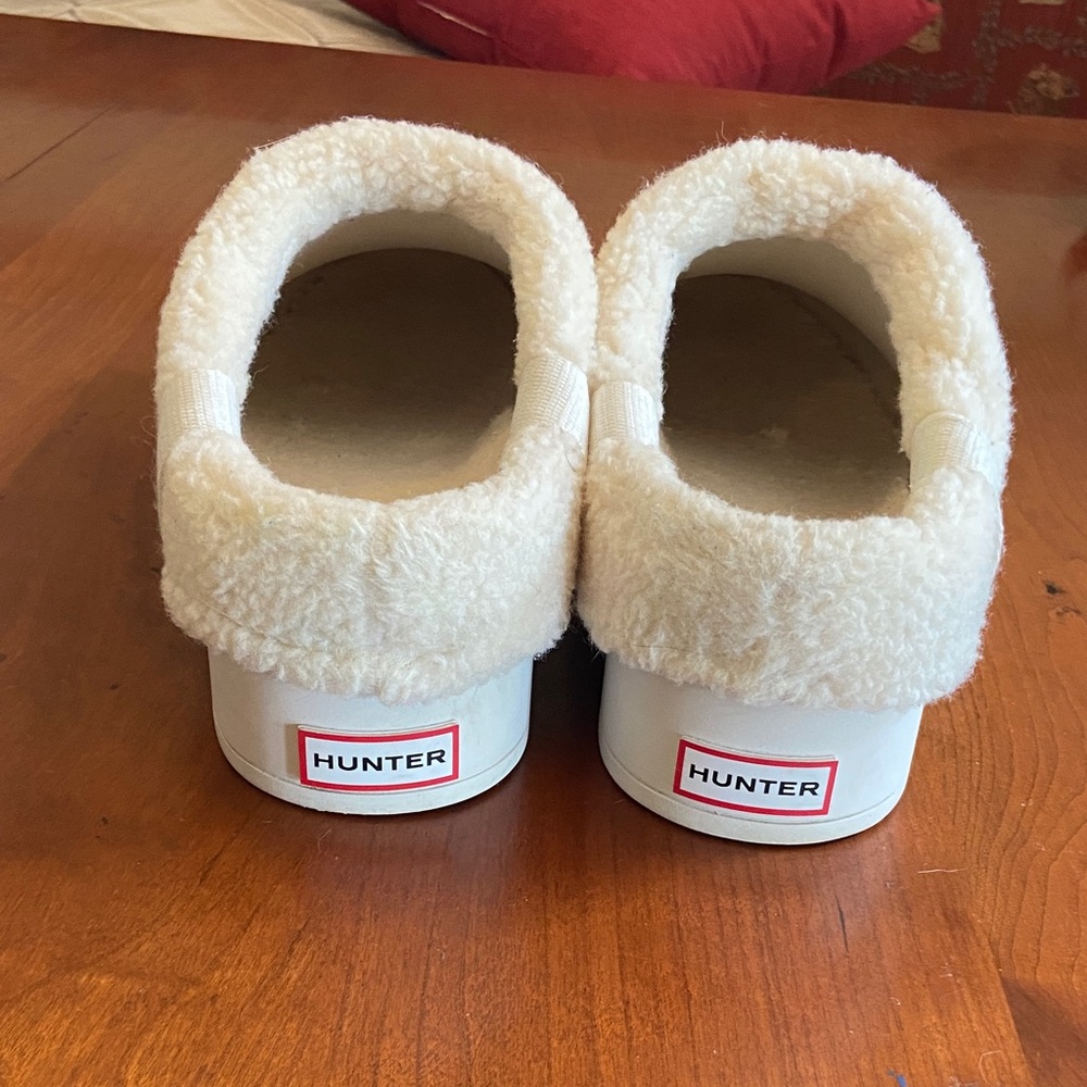 Hunter White Fleece-Lined Slip-Ons